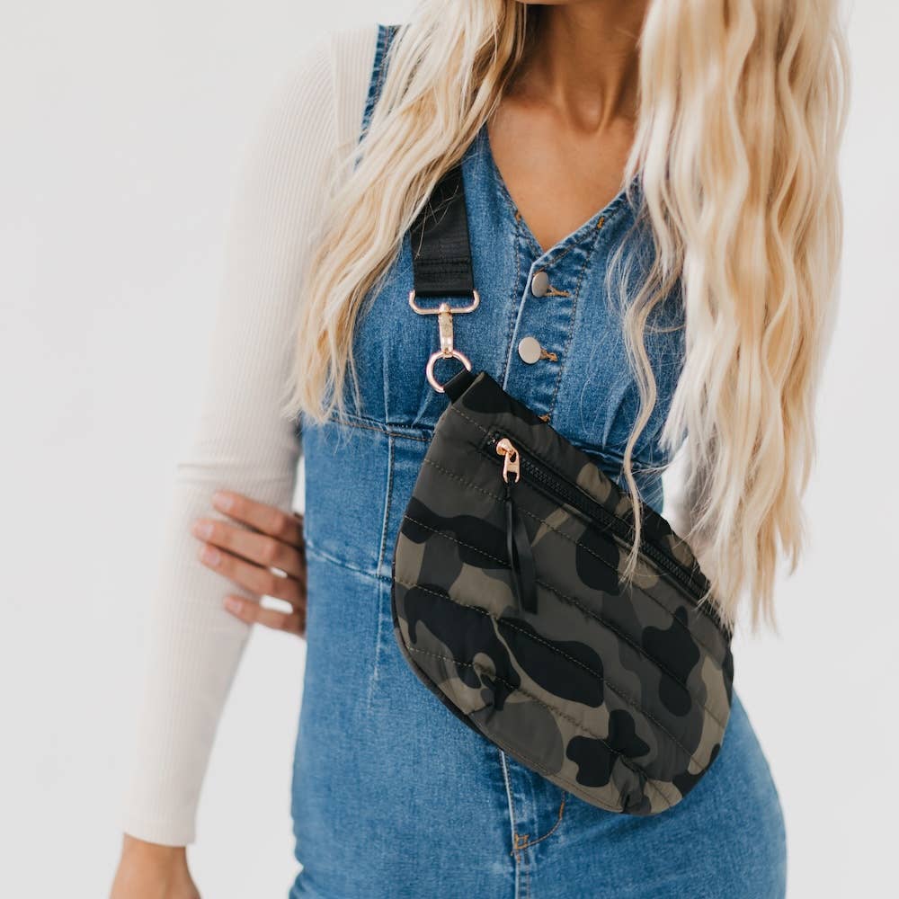 “Jolie” Puffer Belt Bag